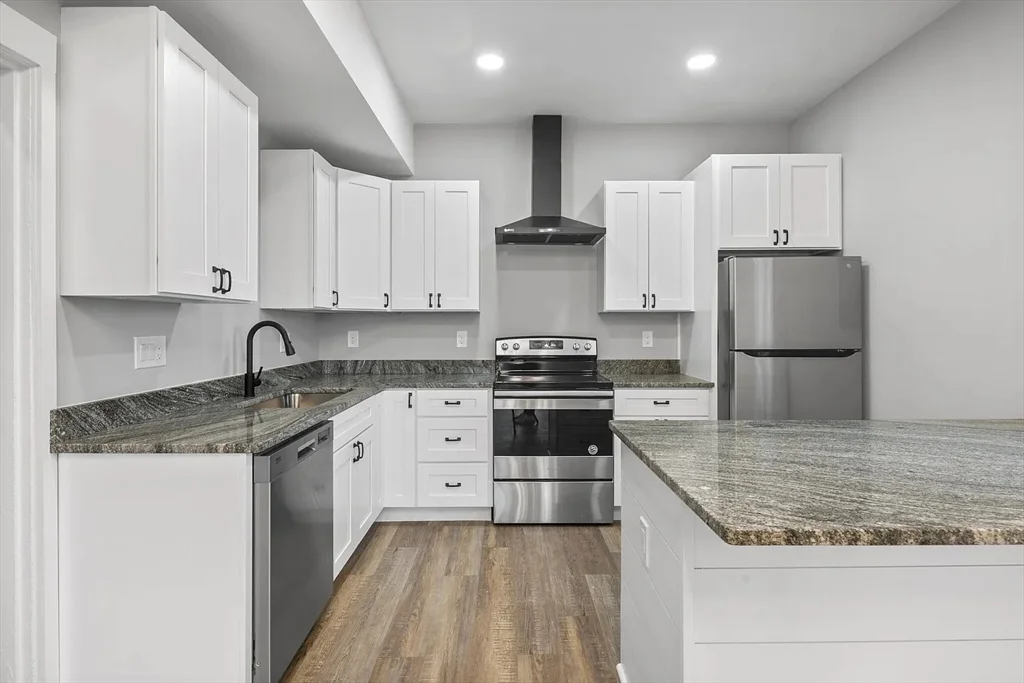4 bed, 2 bath apartment for rent at 187 Neponset Ave Unit 2, Dorchester — photo 1 of 9