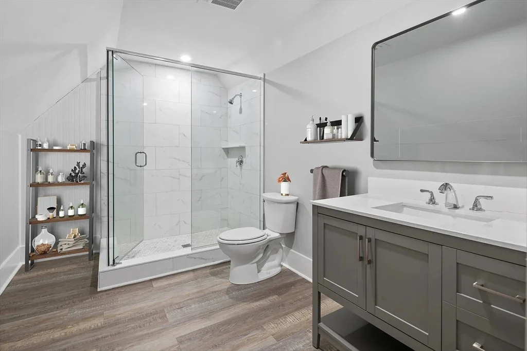 4 bed, 2 bath apartment for rent at 187 Neponset Ave Unit 2, Dorchester — photo 5 of 9