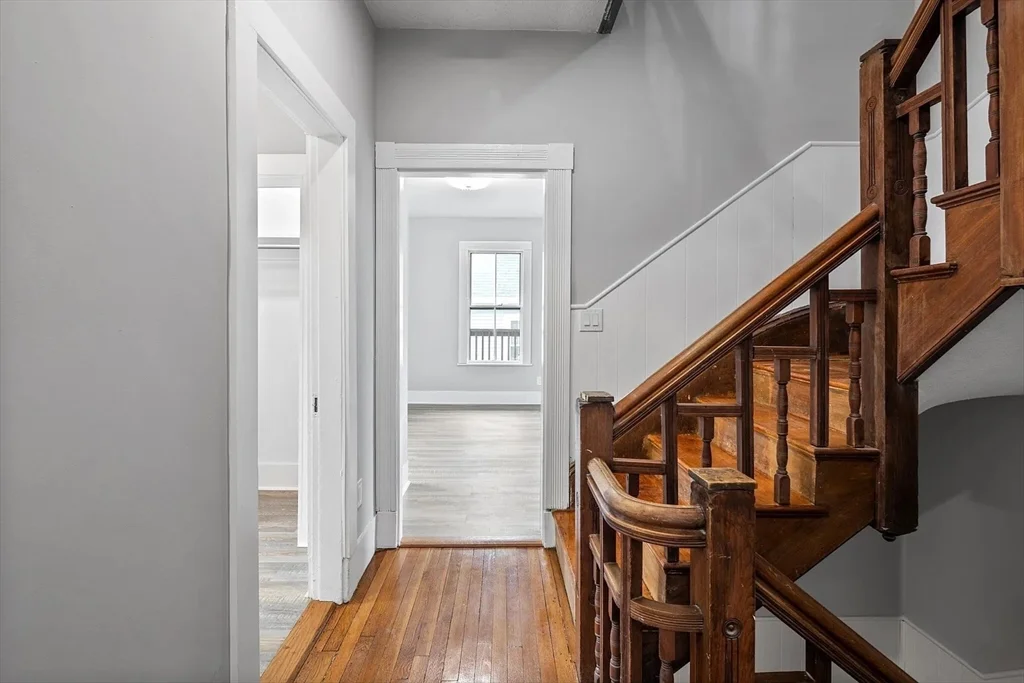 4 bed, 2 bath apartment for rent at 187 Neponset Ave Unit 2, Dorchester — photo 8 of 9