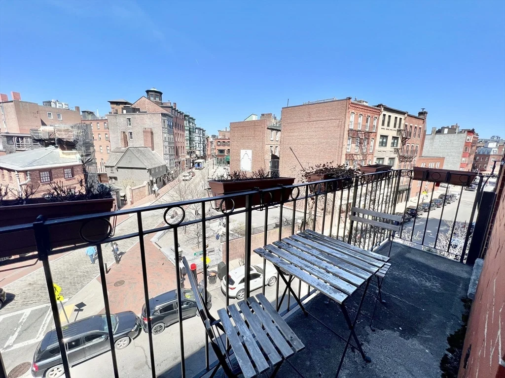 1 bed, 1 bath apartment for rent at 187 North St Unit 8, North End
