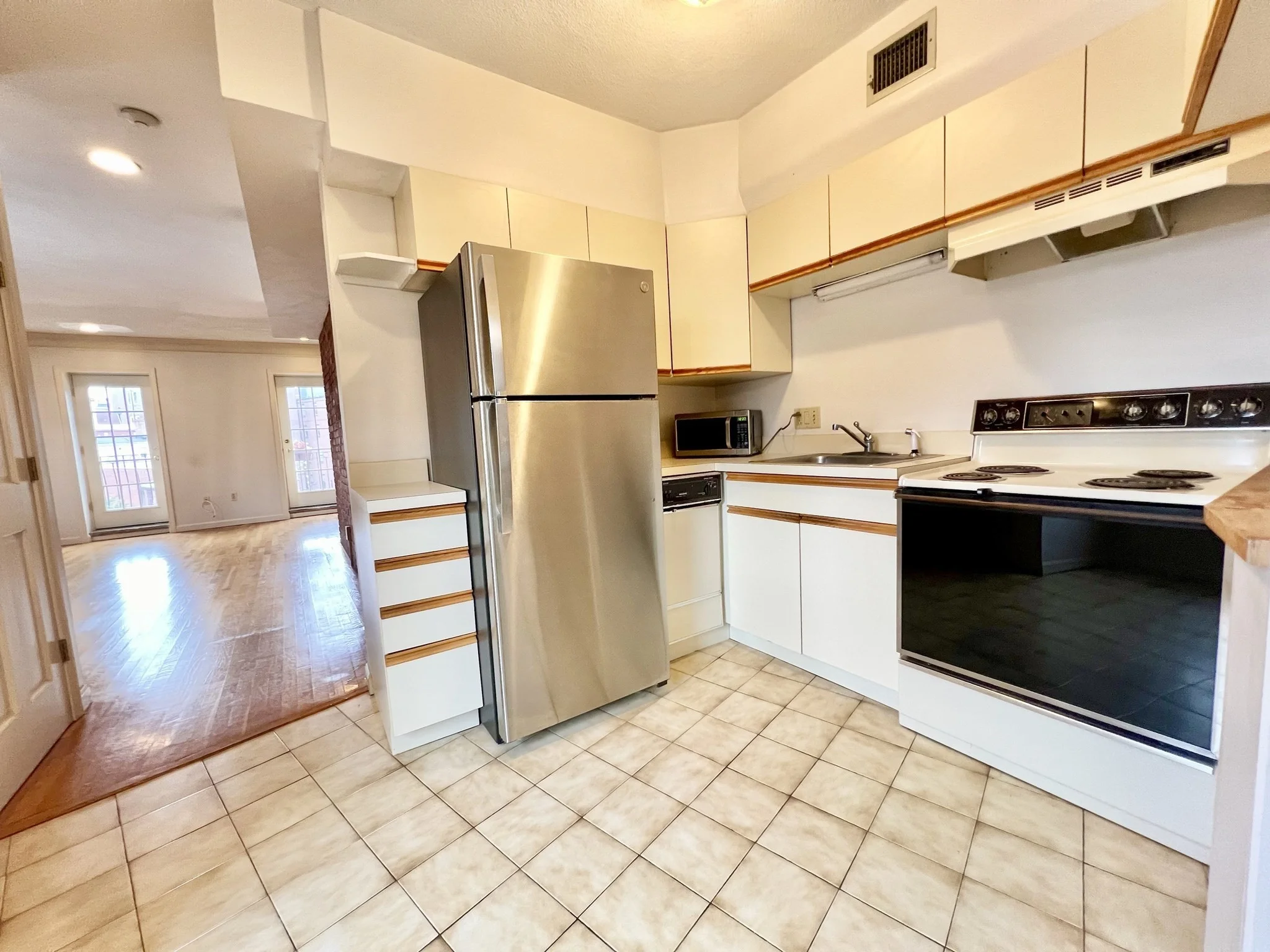 1 bed, 1 bath apartment for rent at 187 North St Unit 8, North End — photo 10 of 16