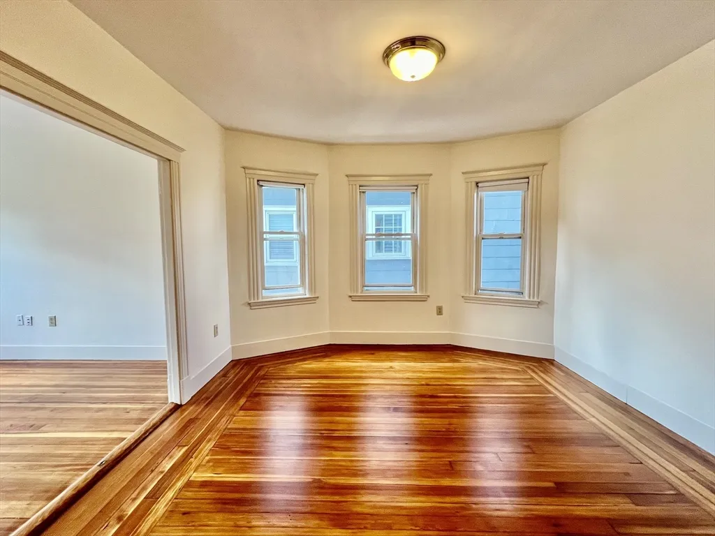 3 bed, 1 bath apartment for rent at 187 Parsons St Unit 187, Brighton — photo 3 of 11