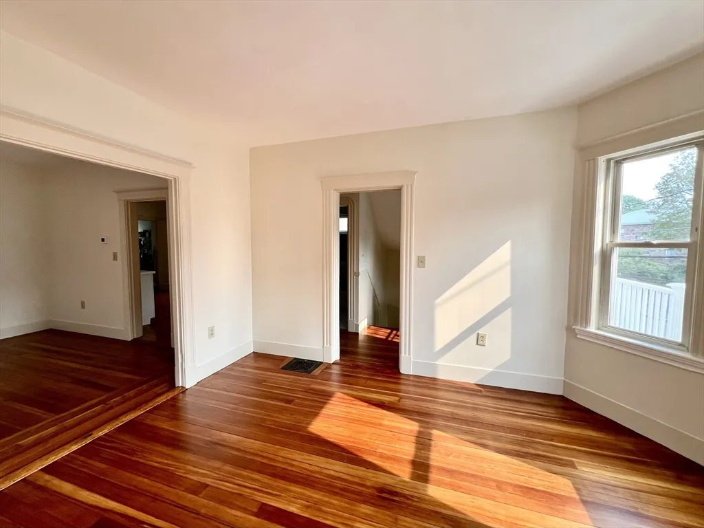 3 bed, 1 bath apartment for rent at 187 Parsons St Unit 187, Brighton — photo 5 of 11