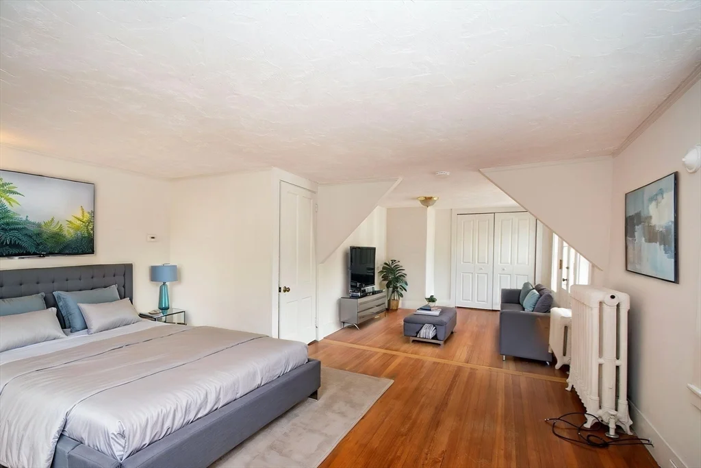 3 bed, 2 bath apartment for rent at 187 S Main St Unit 1, Cohasset — photo 31 of 42