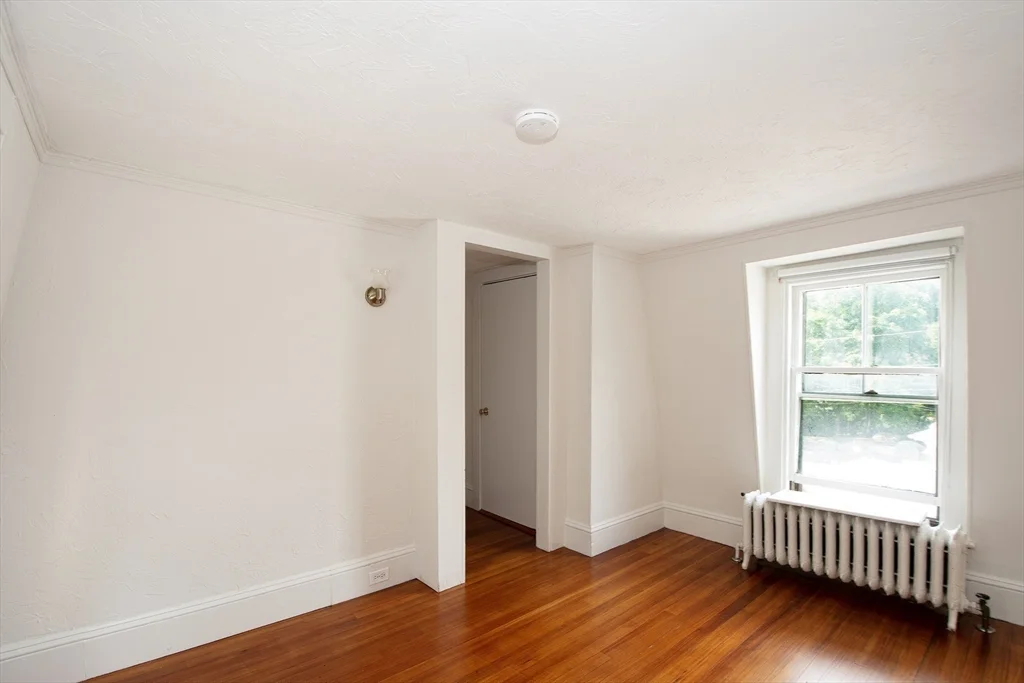 3 bed, 2 bath apartment for rent at 187 S Main St Unit 1, Cohasset — photo 38 of 42