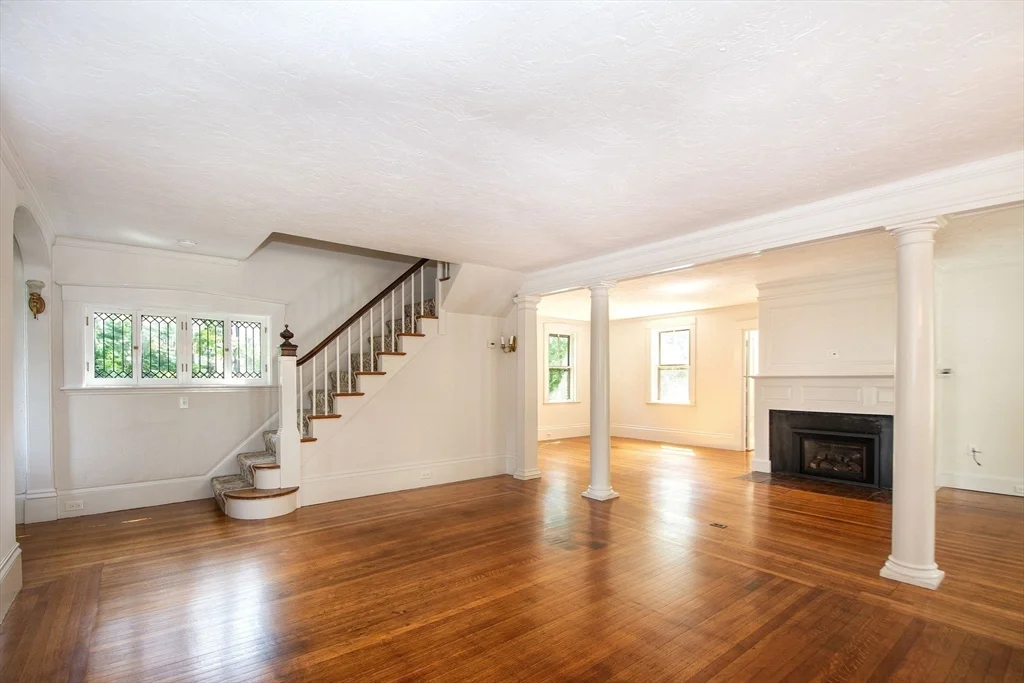 3 bed, 2 bath apartment for rent at 187 S Main St Unit 1, Cohasset — photo 30 of 42
