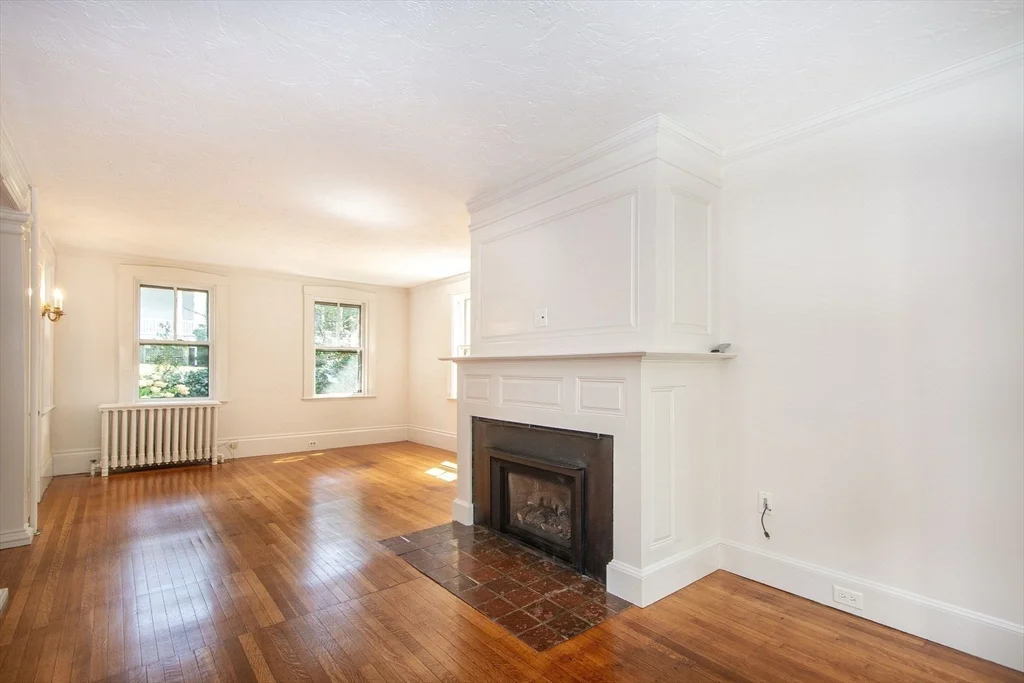 3 bed, 2 bath apartment for rent at 187 S Main St Unit 1, Cohasset — photo 25 of 42