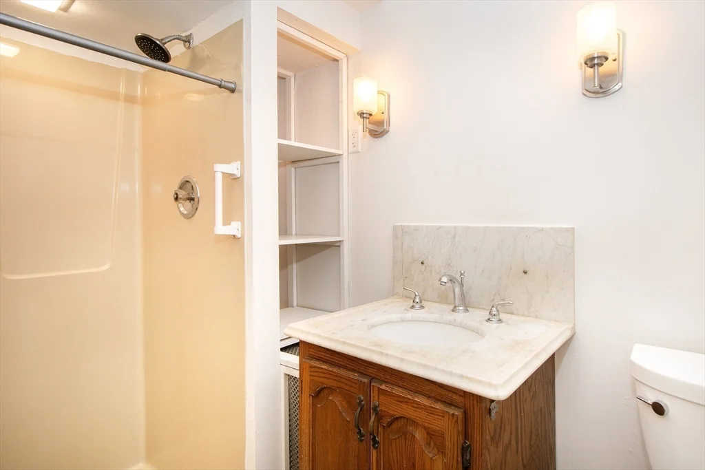 3 bed, 2 bath apartment for rent at 187 S Main St Unit 1, Cohasset — photo 18 of 42