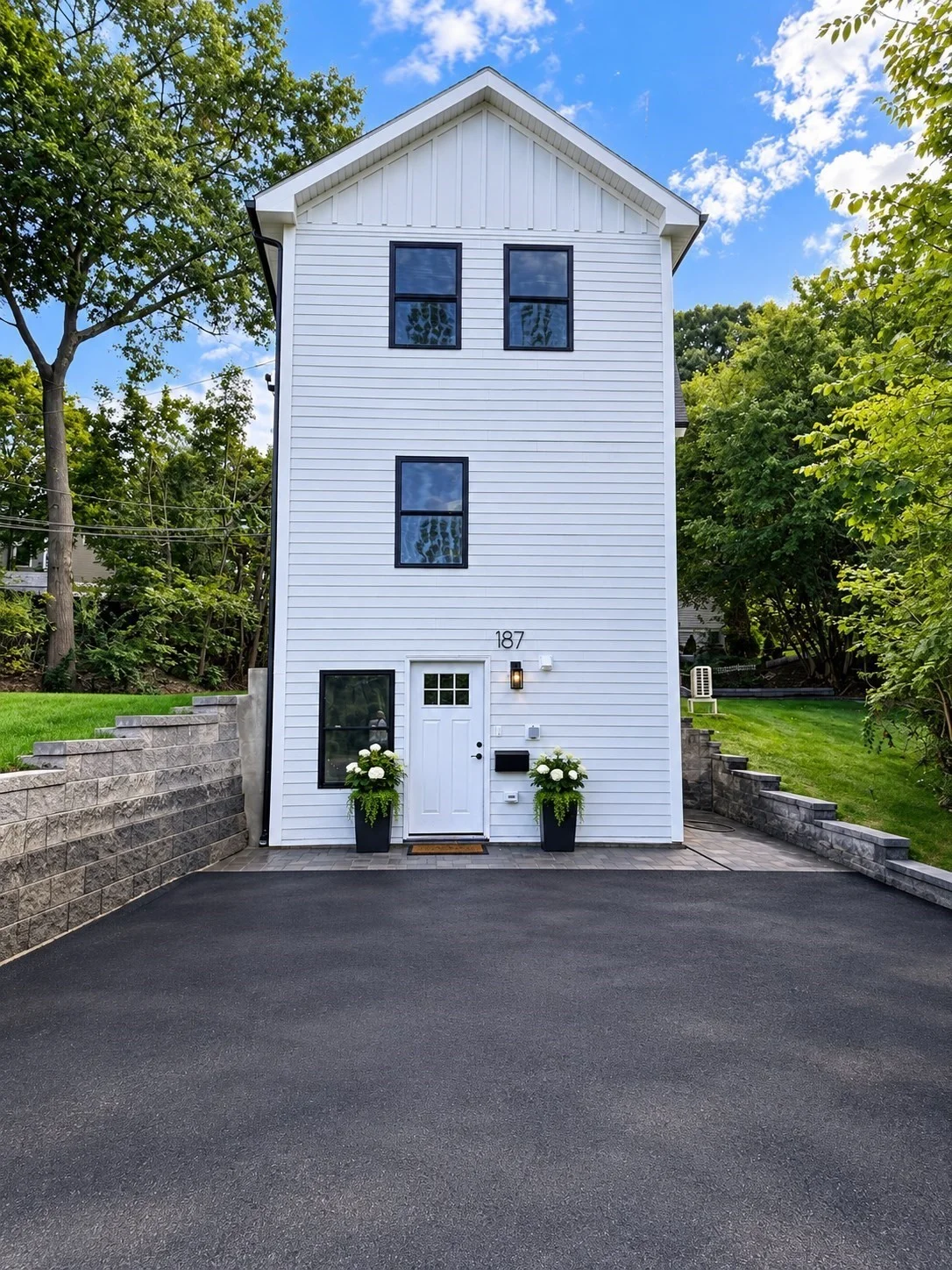 2 bed, 1 bath apartment for rent at 187 St Mary St Unit 187, Needham