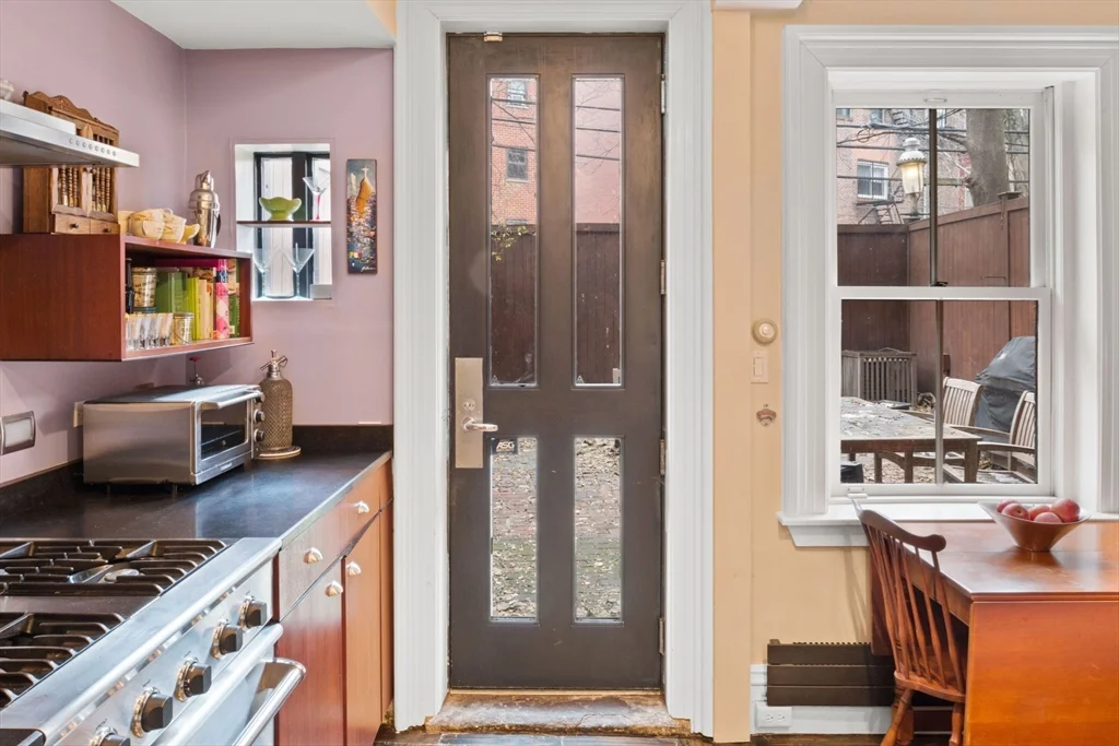 1 bed, 1 bath apartment for rent at 187 Warren Ave Unit 1, South End — photo 7 of 17