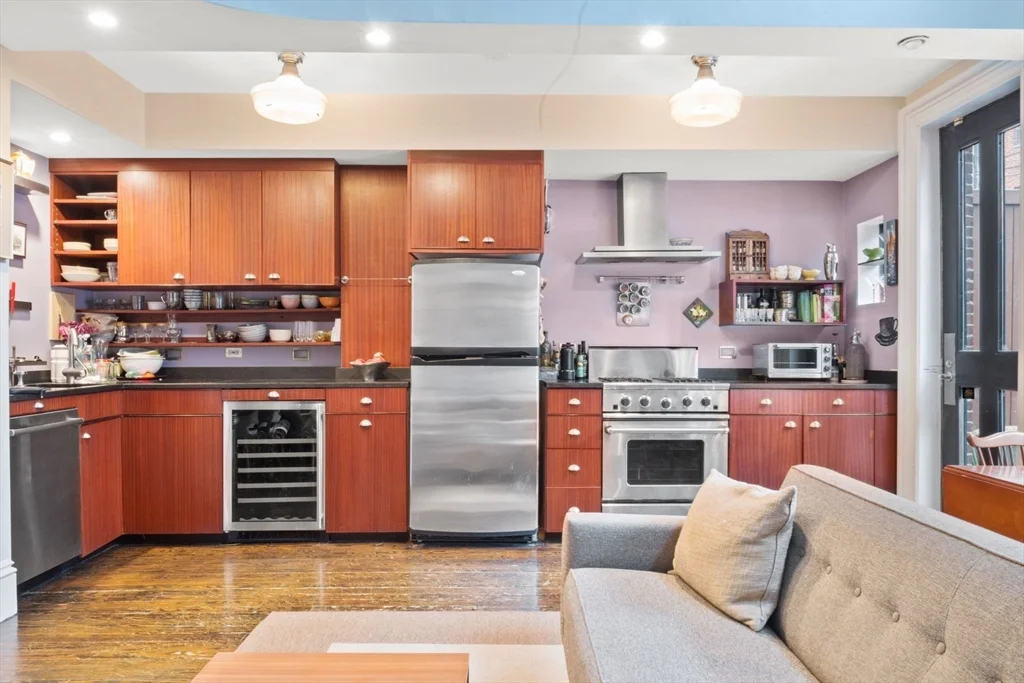 1 bed, 1 bath apartment for rent at 187 Warren Ave Unit 1, South End — photo 8 of 17