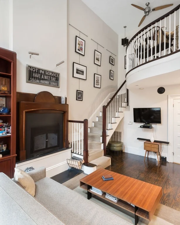 1 bed, 1 bath apartment for rent at 187 Warren Ave Unit 1, South End — photo 1 of 17