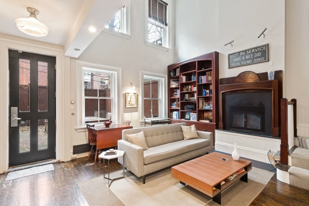 1 bed, 1 bath apartment for rent at 187 Warren Ave Unit 1, South End — photo 9 of 17