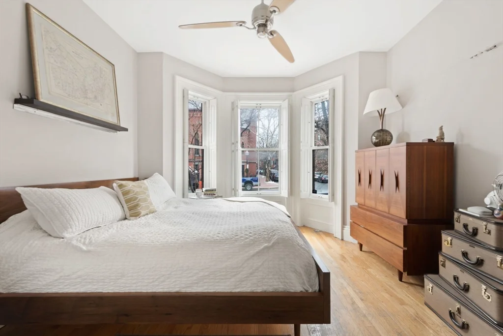1 bed, 1 bath apartment for rent at 187 Warren Ave Unit 1, South End — photo 4 of 17