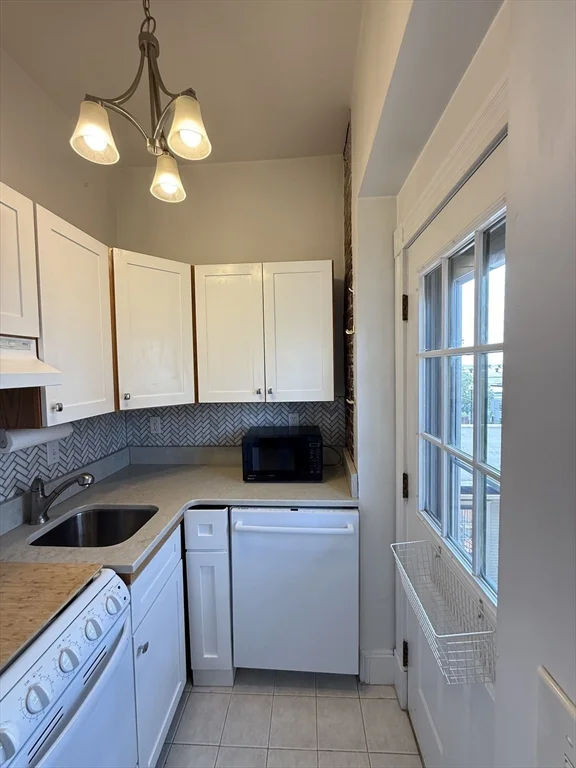 1 bed, 1 bath apartment for rent at 187 Webster Unit 2, East Boston — photo 12 of 20