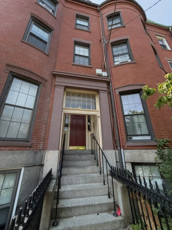 1 bed, 1 bath apartment for rent at 187 Webster Unit 2, East Boston — photo 20 of 20