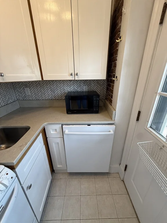 1 bed, 1 bath apartment for rent at 187 Webster Unit 2, East Boston — photo 15 of 20