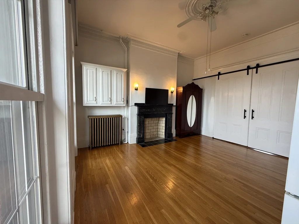 1 bed, 1 bath apartment for rent at 187 Webster Unit 2, East Boston — photo 4 of 20