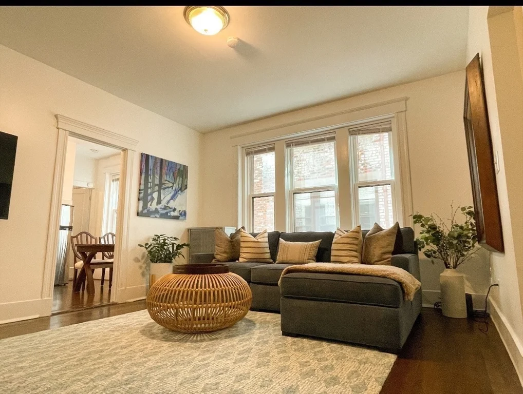 1 bed, 1 bath apartment for rent at 1870 Commonwealth Ave Unit 8, Brighton — photo 2 of 7