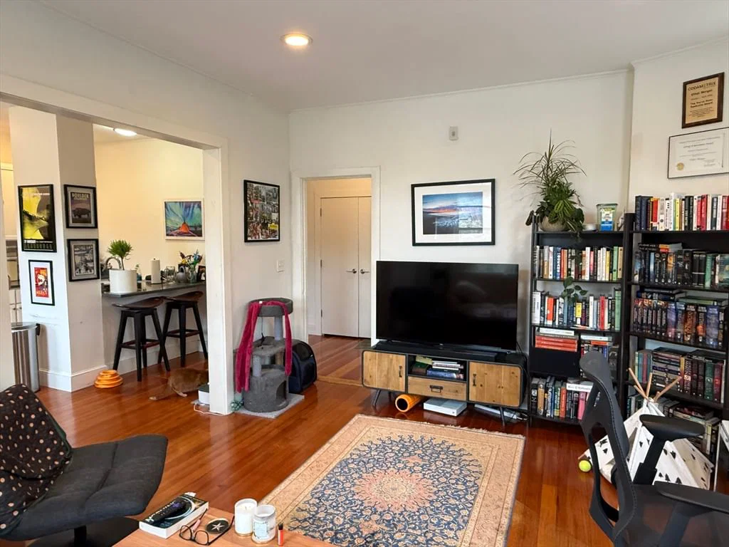 1 bed, 1 bath apartment for rent at 1871 Beacon St Unit 5, Brookline — photo 9 of 9
