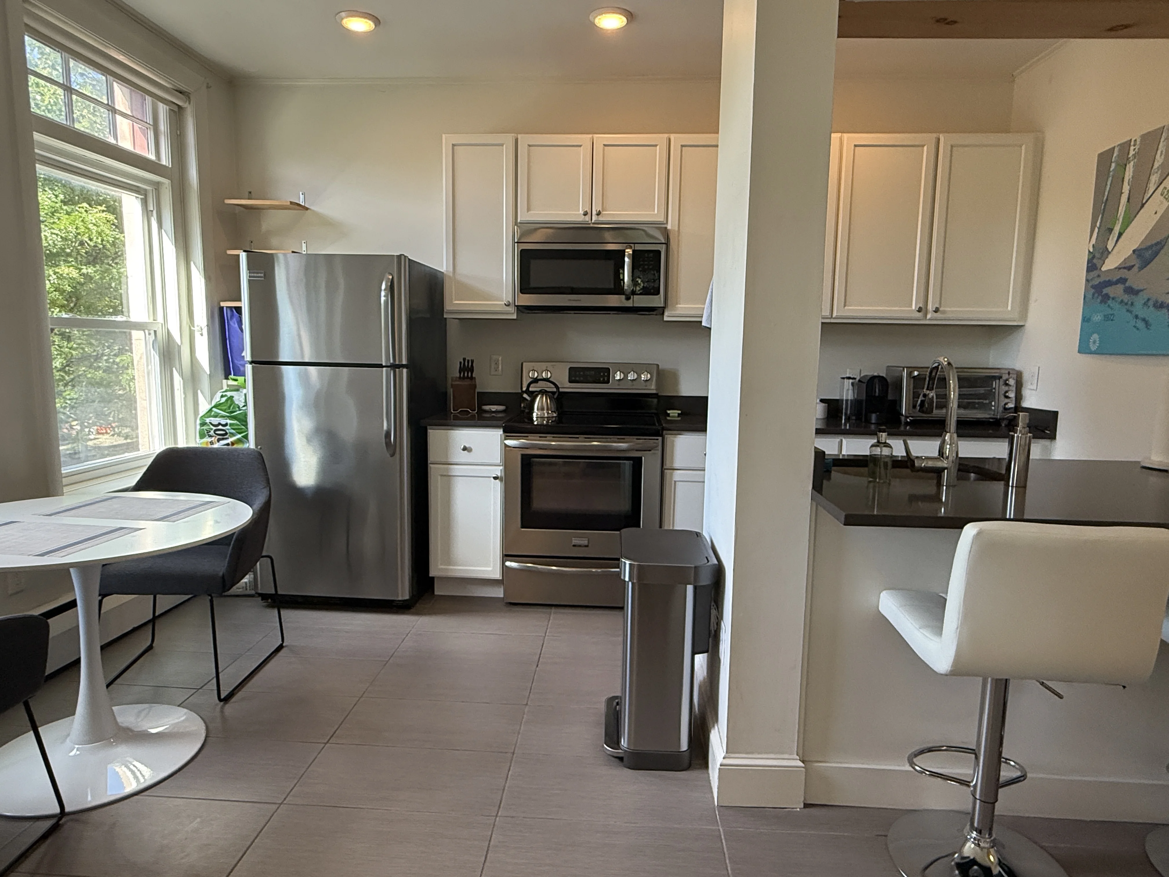 1 bed, 1 bath apartment for rent at 1871 Beacon St Unit 5, Brookline — photo 1 of 10