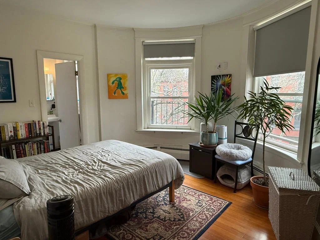 1 bed, 1 bath apartment for rent at 1871 Beacon St Unit 5, Brookline — photo 6 of 9