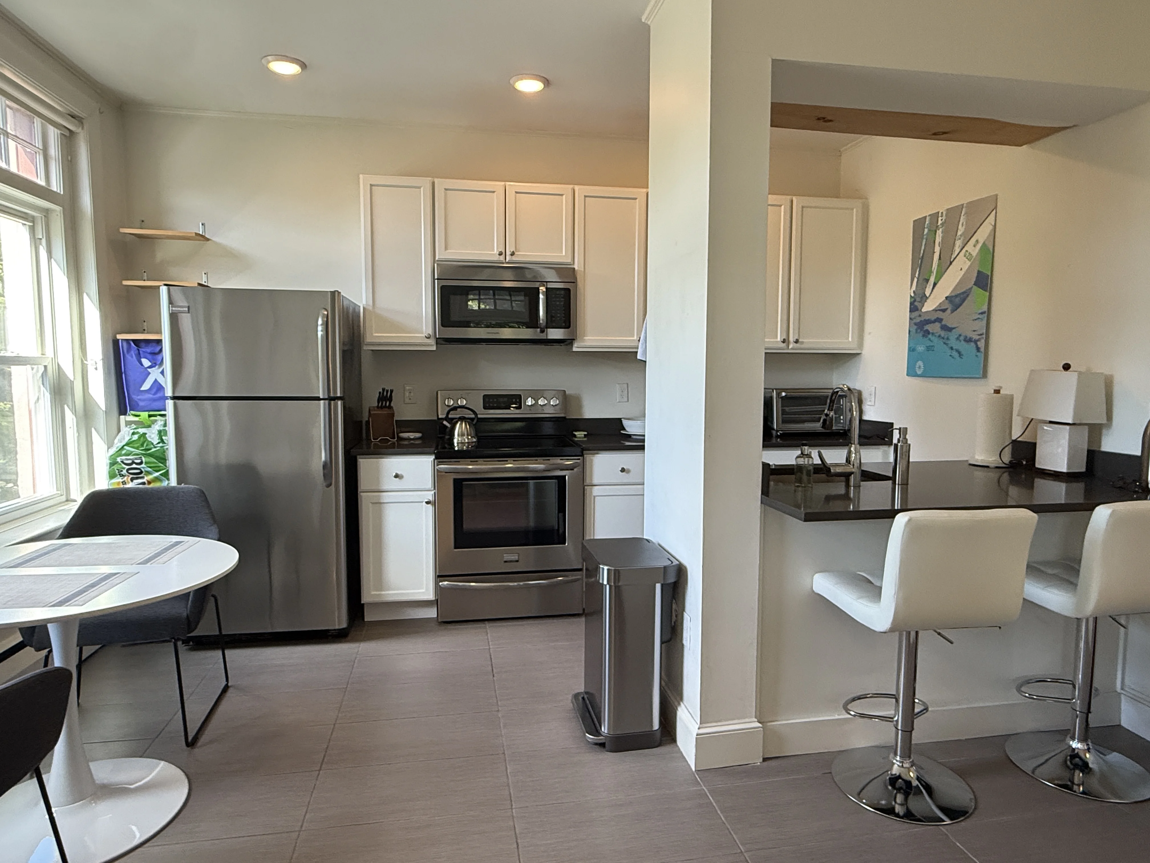 1 bed, 1 bath apartment for rent at 1871 Beacon St Unit 5, Brookline — photo 3 of 10