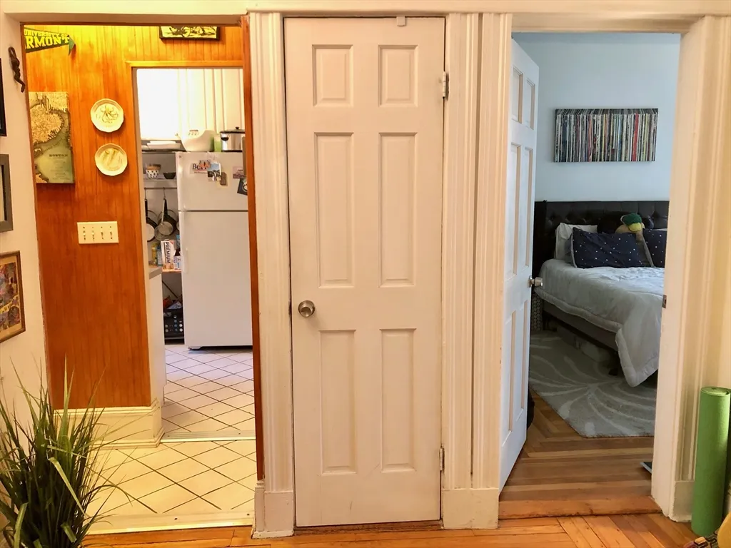 1 bed, 1 bath apartment for rent at 1872 Commonwealth Ave Unit 6, Brighton — photo 6 of 18