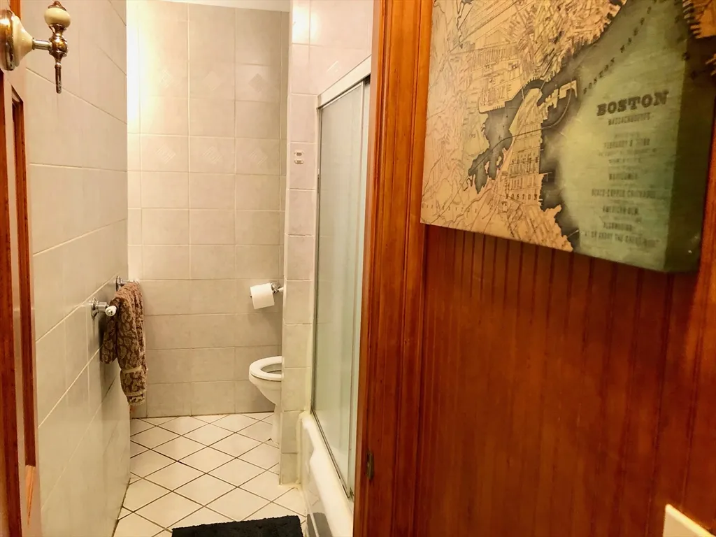1 bed, 1 bath apartment for rent at 1872 Commonwealth Ave Unit 6, Brighton — photo 12 of 18