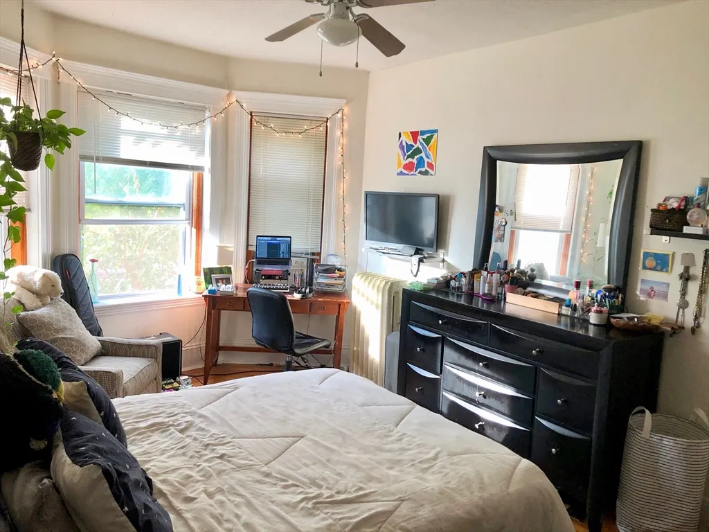 1 bed, 1 bath apartment for rent at 1872 Commonwealth Ave Unit 6, Brighton — photo 9 of 18