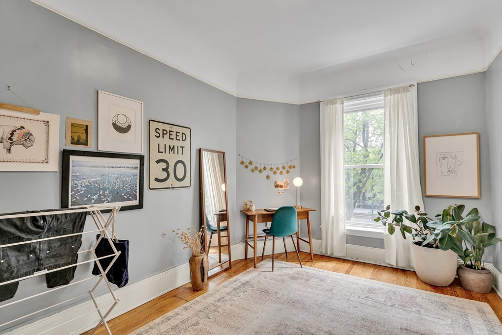 2 bed, 1 bath apartment for rent at 1874 Beacon St Unit 3, Brookline — photo 8 of 16