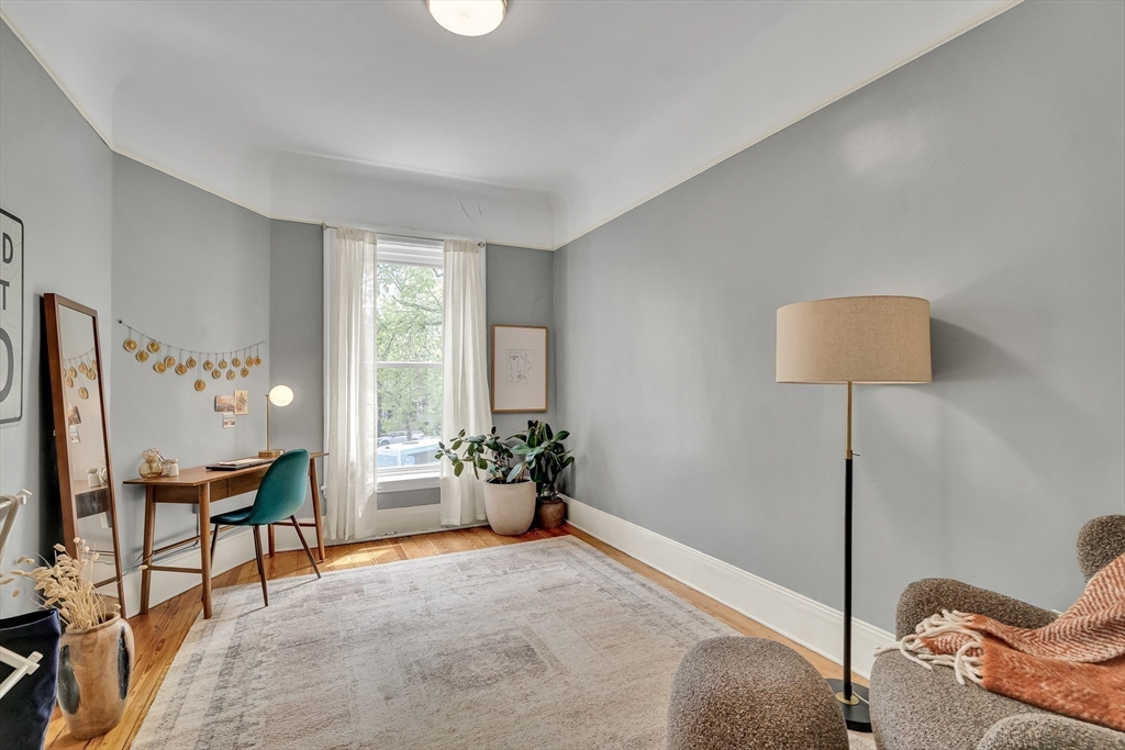 2 bed, 1 bath apartment for rent at 1874 Beacon St Unit 3, Brookline — photo 7 of 16