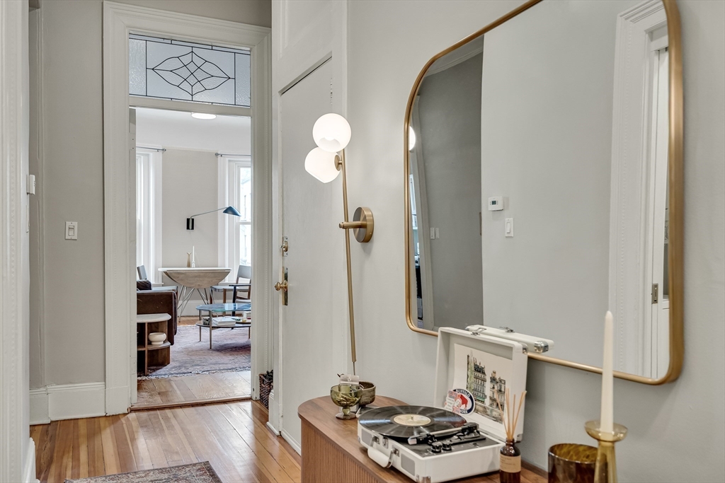 2 bed, 1 bath apartment for rent at 1874 Beacon St Unit 3, Brookline — photo 14 of 16
