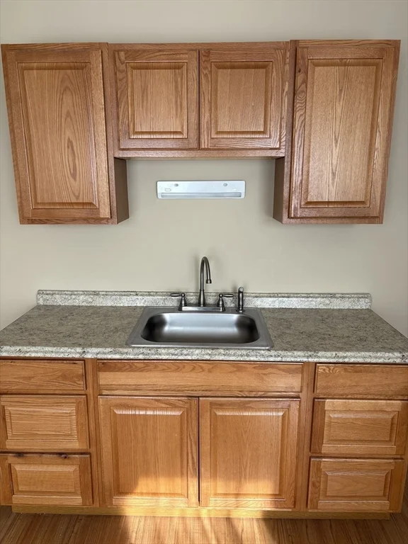 2 bed, 1 bath apartment for rent at 1877 Hyde Park Ave Unit 2, Hyde Park — photo 14 of 19