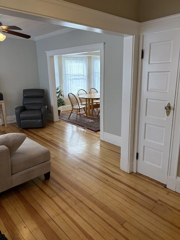 2 bed, 1 bath apartment for rent at 1877 Hyde Park Ave Unit 2, Hyde Park — photo 4 of 19