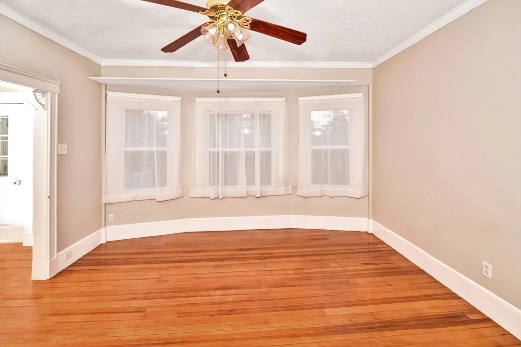 2 bed, 1 bath apartment for rent at 1877 Hyde Park Ave Unit 3, Hyde Park — photo 2 of 33
