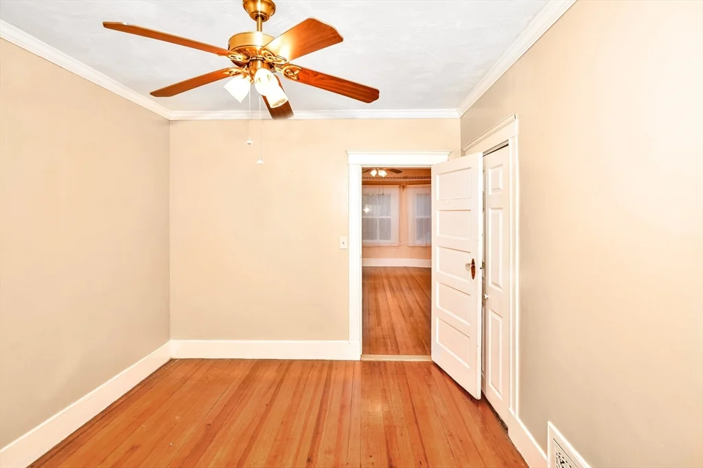 2 bed, 1 bath apartment for rent at 1877 Hyde Park Ave Unit 3, Hyde Park — photo 13 of 33