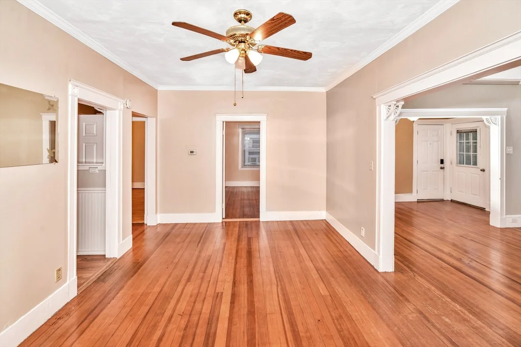 2 bed, 1 bath apartment for rent at 1877 Hyde Park Ave Unit 3, Hyde Park — photo 7 of 33