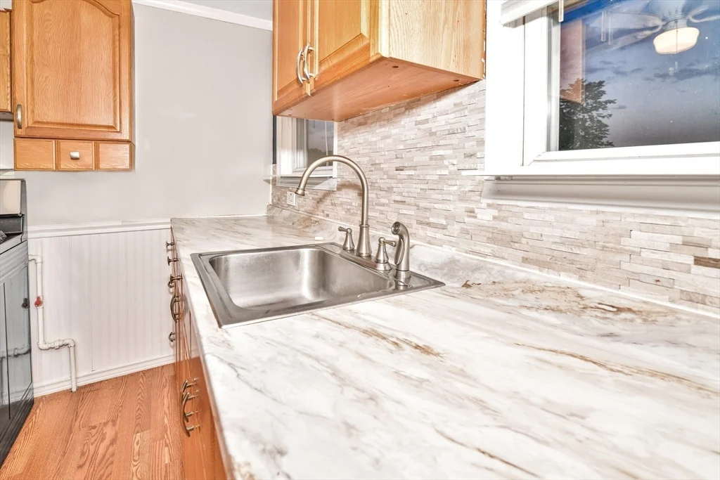 2 bed, 1 bath apartment for rent at 1877 Hyde Park Ave Unit 3, Hyde Park — photo 30 of 33