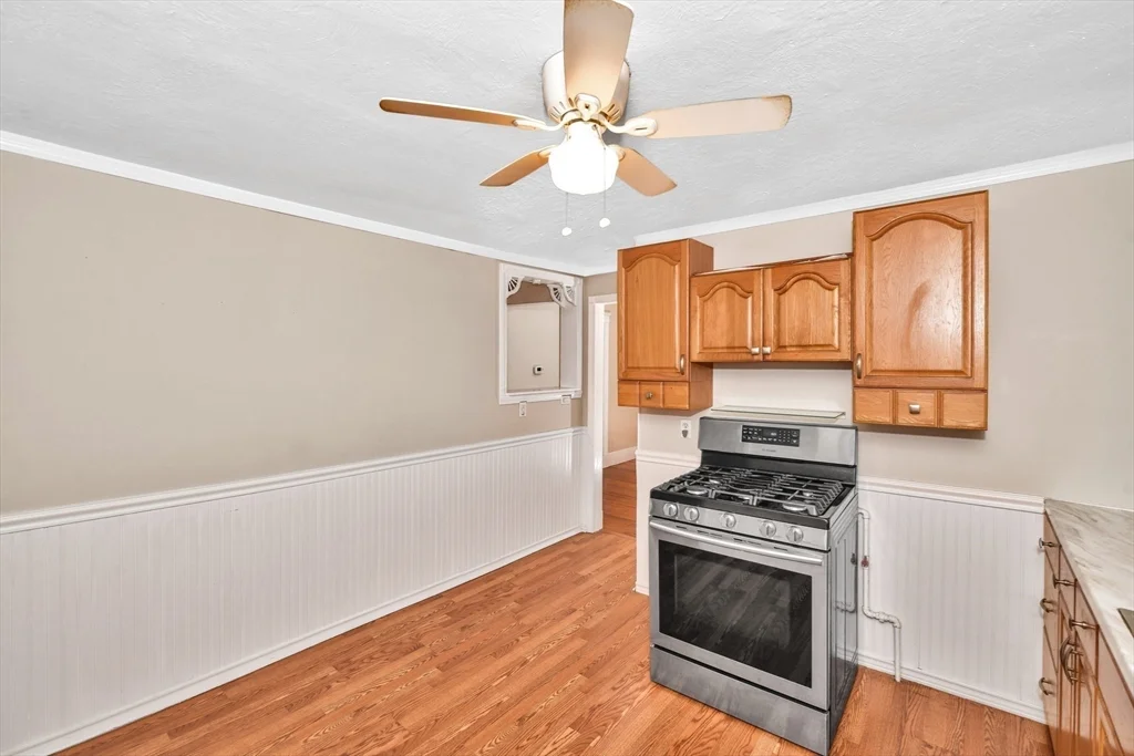 2 bed, 1 bath apartment for rent at 1877 Hyde Park Ave Unit 3, Hyde Park — photo 29 of 33