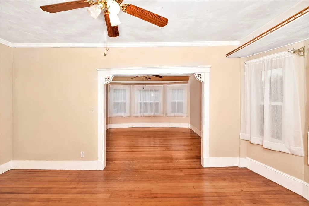2 bed, 1 bath apartment for rent at 1877 Hyde Park Ave Unit 3, Hyde Park — photo 5 of 33