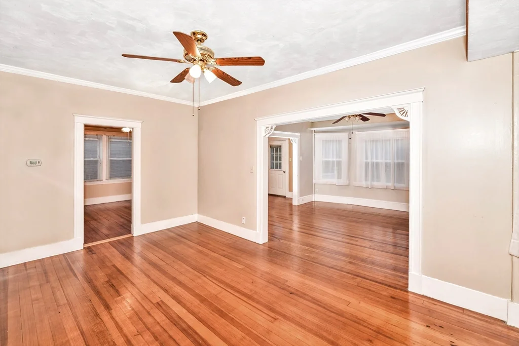2 bed, 1 bath apartment for rent at 1877 Hyde Park Ave Unit 3, Hyde Park — photo 6 of 33