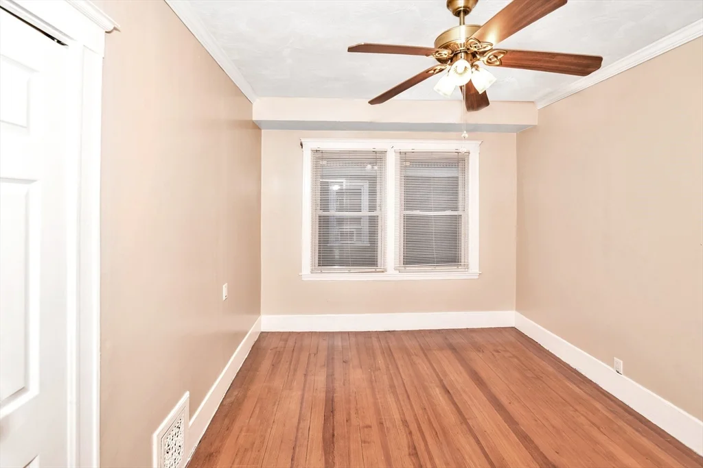 2 bed, 1 bath apartment for rent at 1877 Hyde Park Ave Unit 3, Hyde Park — photo 12 of 33