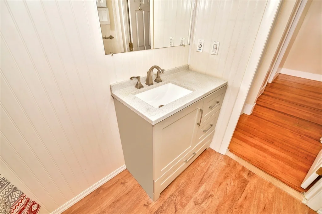 2 bed, 1 bath apartment for rent at 1877 Hyde Park Ave Unit 3, Hyde Park — photo 31 of 33
