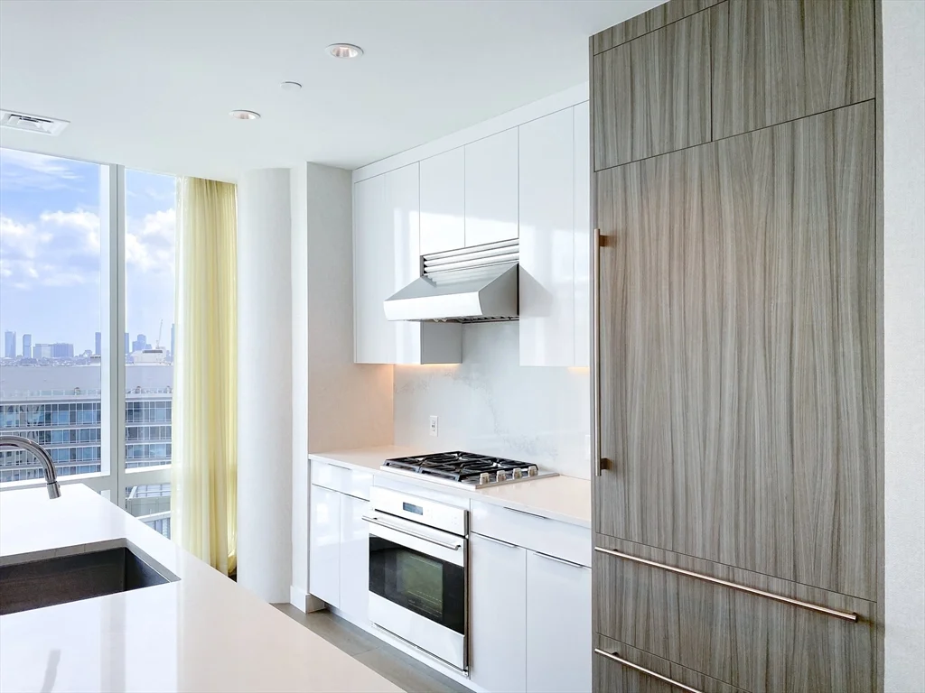 2 bed, 2 bath apartment for rent at 188 Brookline Ave Unit 19K, Fenway — photo 7 of 42