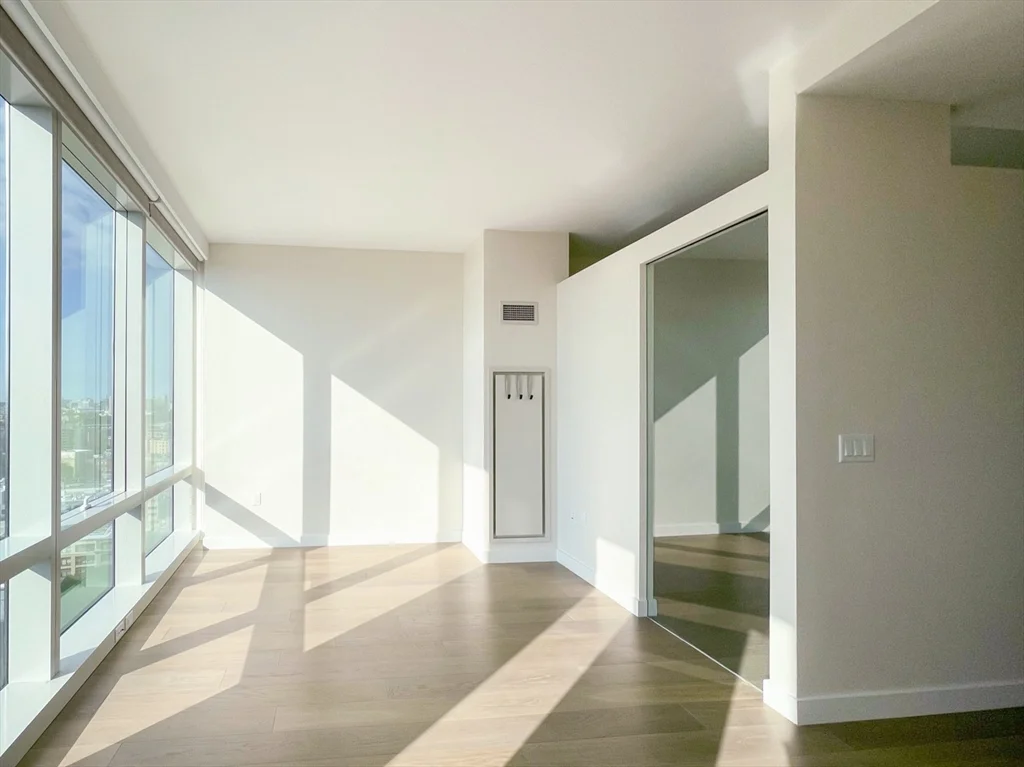 1 bed, 1 bath apartment for rent at 188 Brookline Ave Unit 20G, Fenway — photo 7 of 39