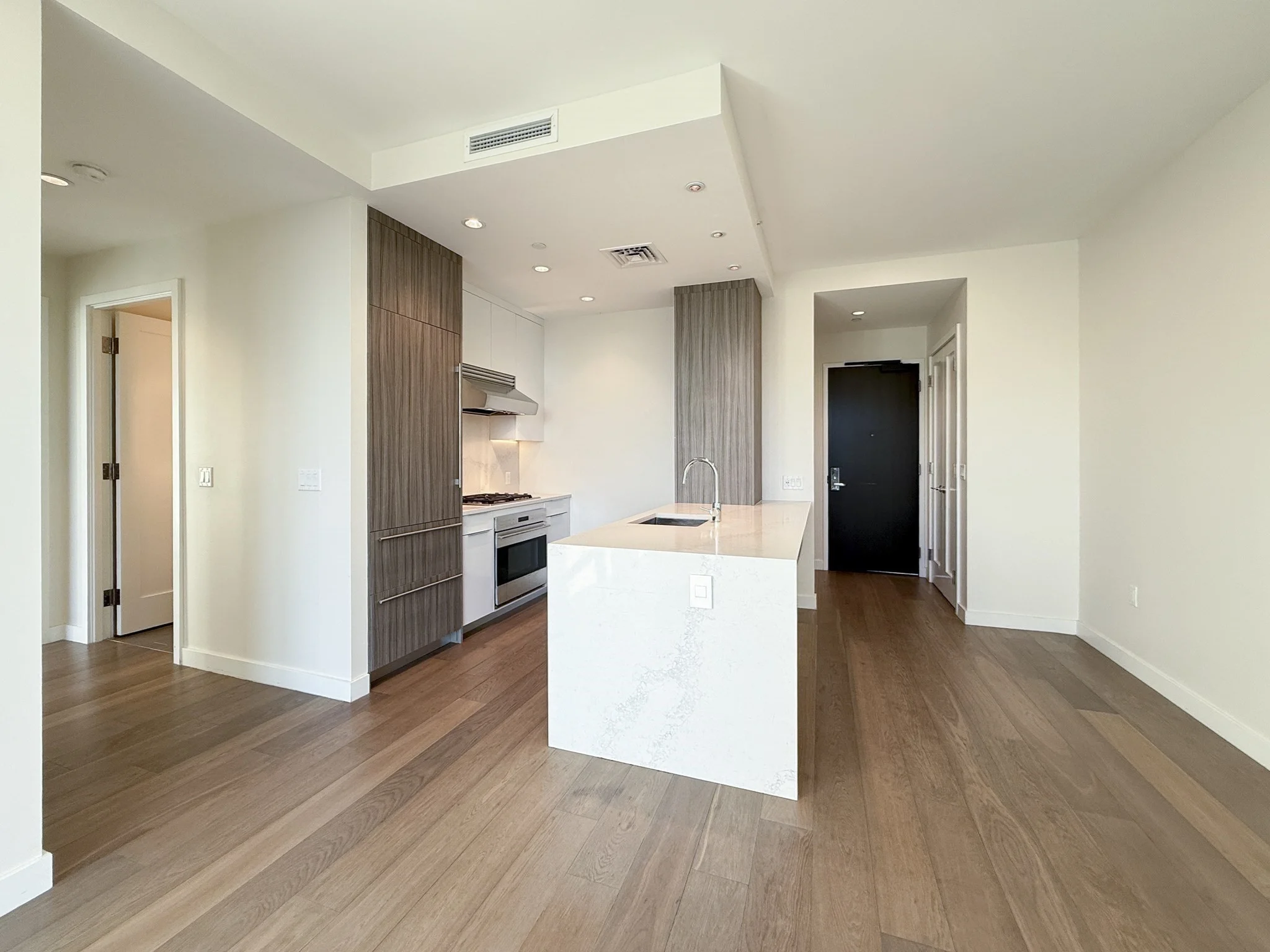 1 bed, 1 bath apartment for rent at 188 Brookline Ave Unit 20I, Fenway — photo 10 of 41