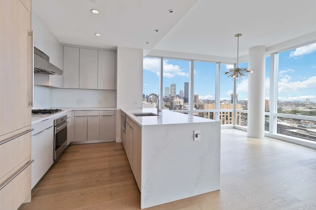 2 bed, 2 bath apartment for rent at 188 Brookline Ave Unit 20L, Fenway — photo 1 of 11