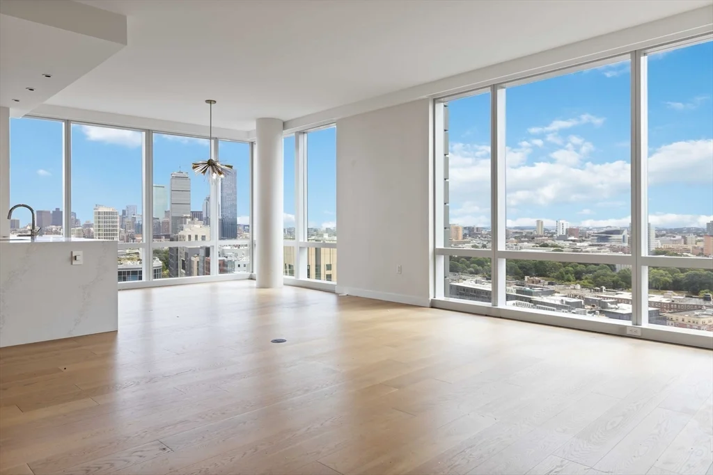 2 bed, 2 bath apartment for rent at 188 Brookline Ave Unit 20L, Fenway — photo 8 of 11