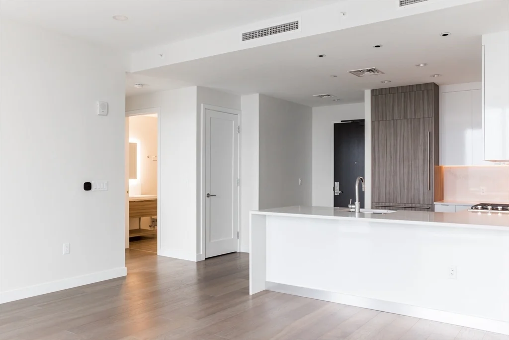 2 bed, 2 bath apartment for rent at 188 Brookline Ave Unit 24B, Fenway — photo 9 of 27